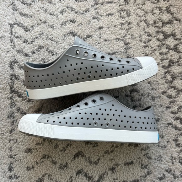 Unisex Grey Native Shoes M8/W10 - Picture 3 of 9